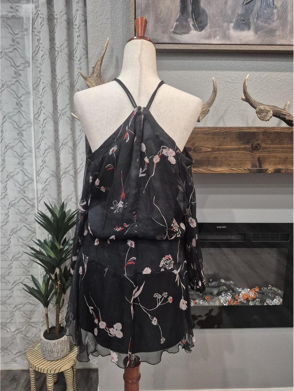 Karina Grimaldi Silk mini dress size small - Picture 2 of 6